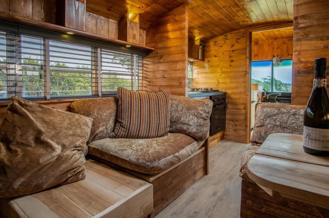 American School Bus - 1 Bedroom - Blossom Farm - Tiers Cross Johnston Exterior photo