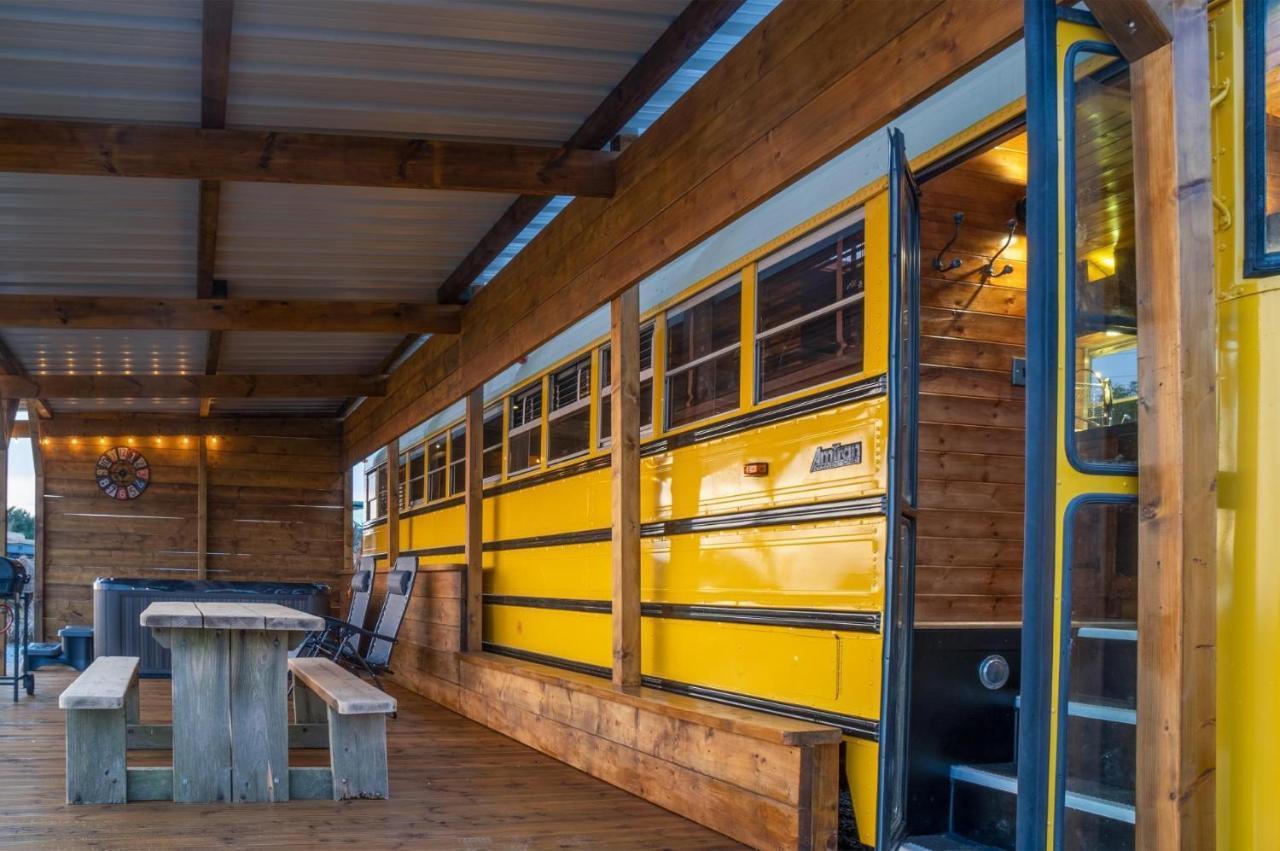 American School Bus - 1 Bedroom - Blossom Farm - Tiers Cross Johnston Exterior photo